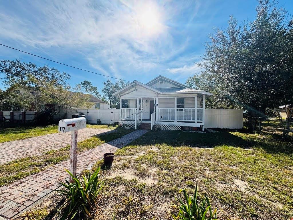 117 BRIGGS AVE, LAKE WALES, FL, 33853