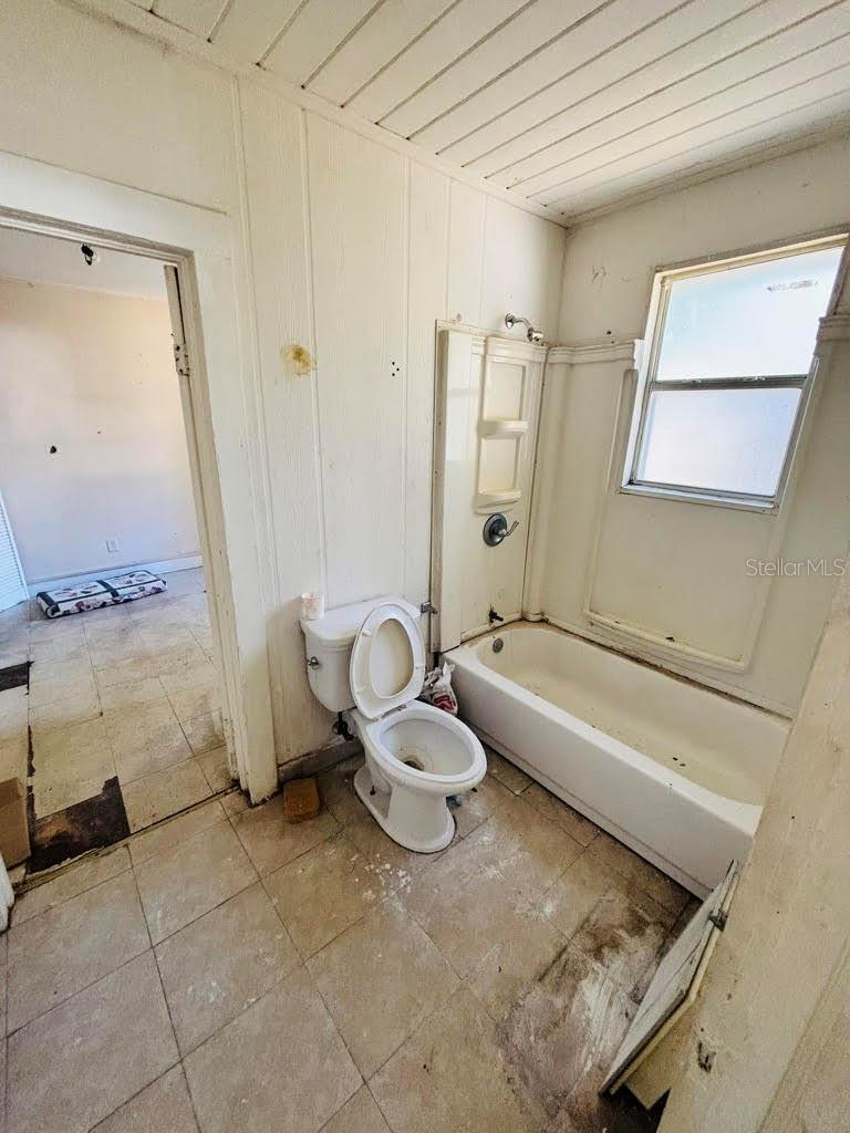 117 BRIGGS AVE, LAKE WALES, FL, 33853