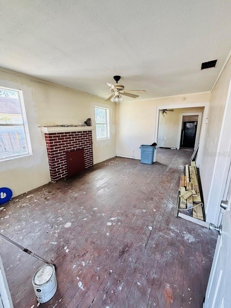 117 BRIGGS AVE, LAKE WALES, FL, 33853