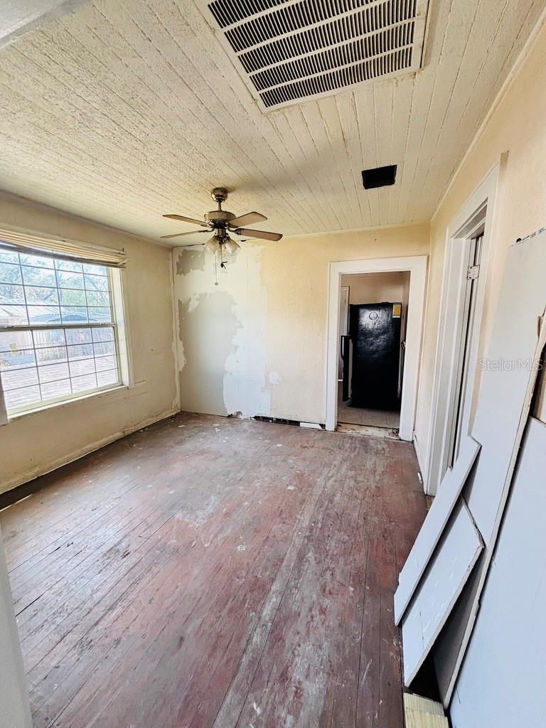117 BRIGGS AVE, LAKE WALES, FL, 33853