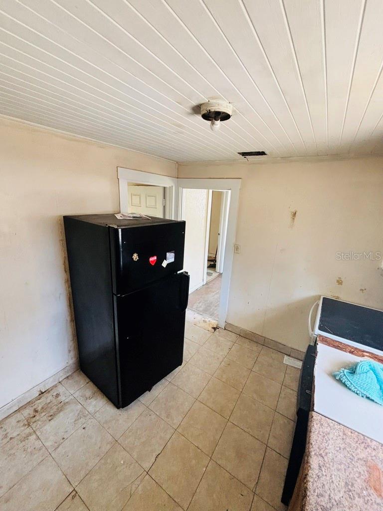 117 BRIGGS AVE, LAKE WALES, FL, 33853