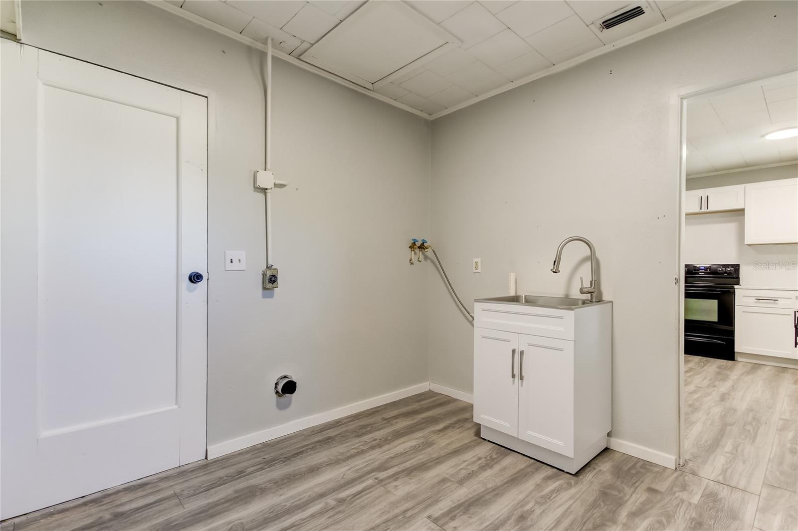 5610 12TH ST, ZEPHYRHILLS, FL, 33542