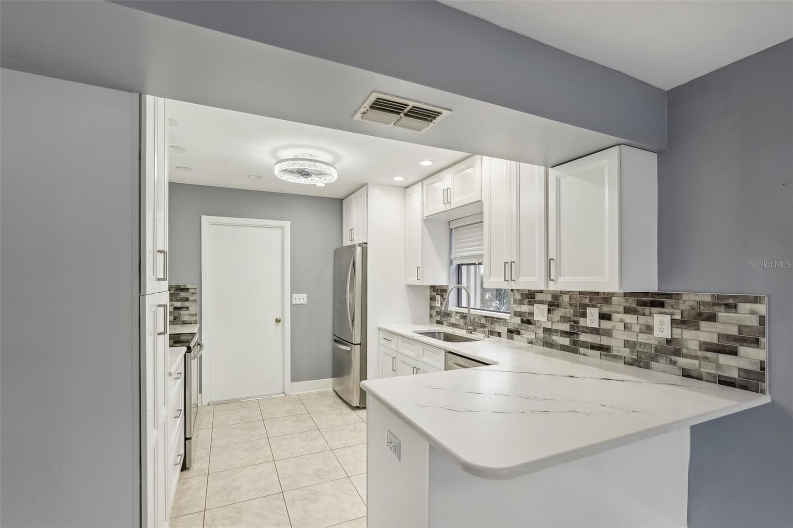 541 WEKIVA RIVER CT #94, ENGLEWOOD, FL, 34223