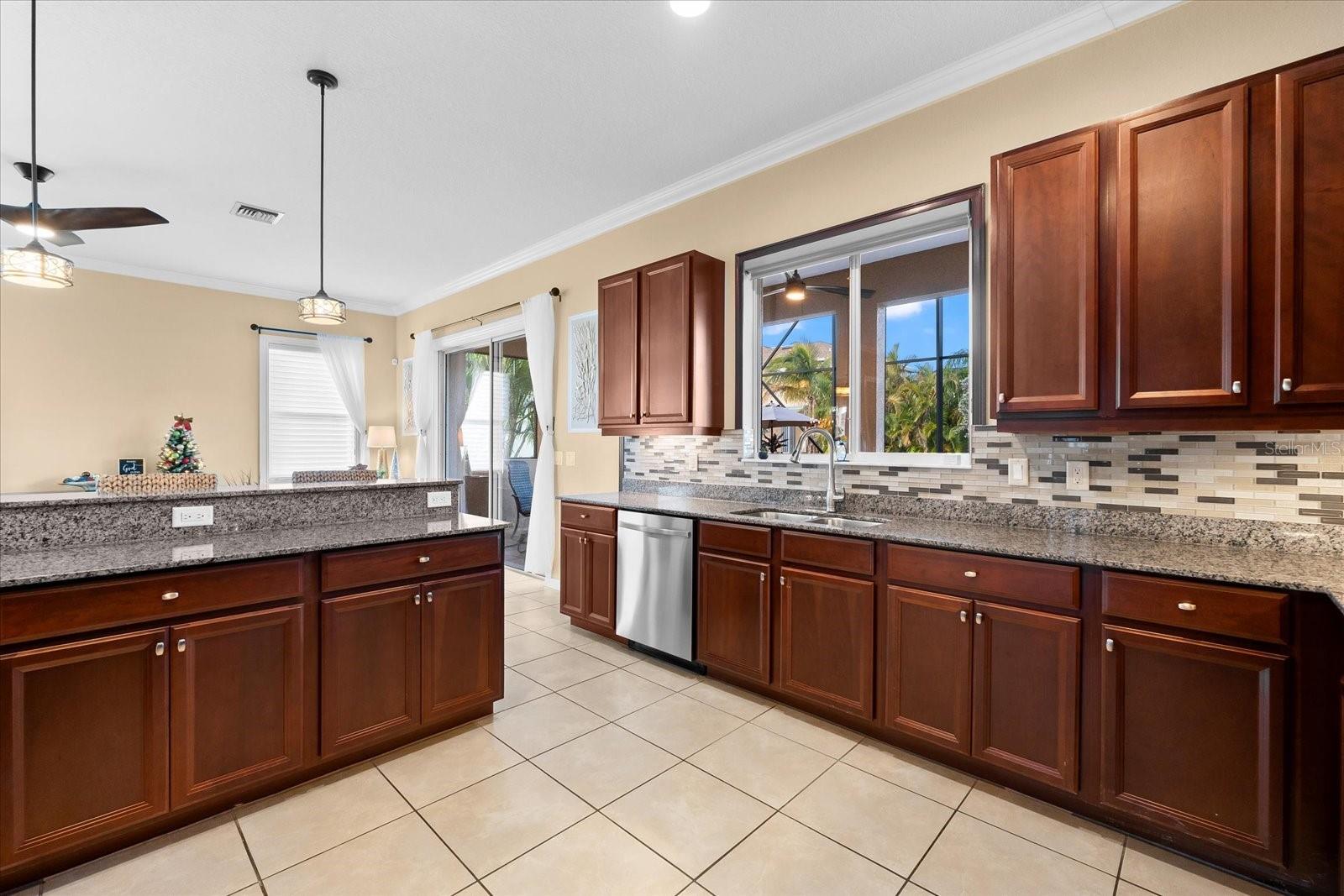 6614 38TH ST E, SARASOTA, FL, 34243