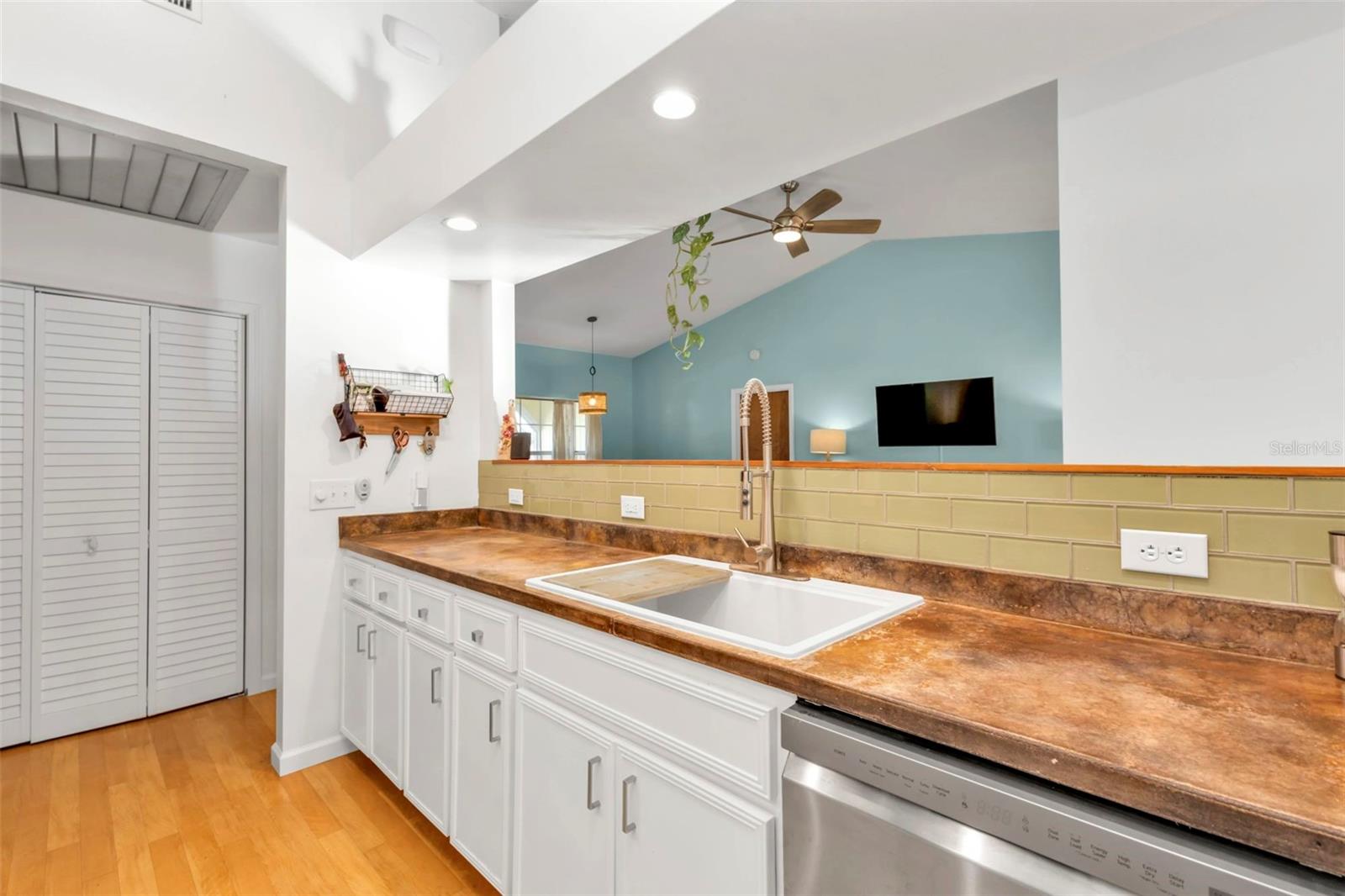 3003 SIKESTON, NORTH PORT, FL, 34286
