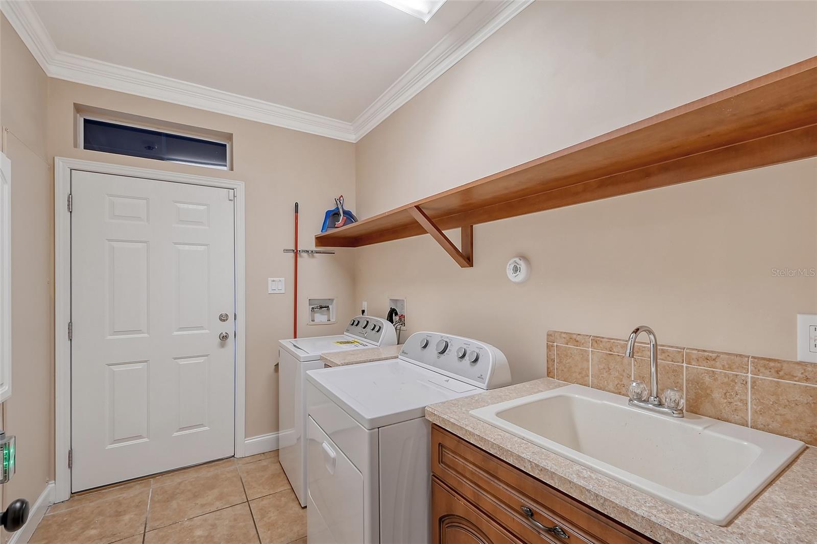 1732 HILLVIEW ST, SARASOTA, FL, 34239