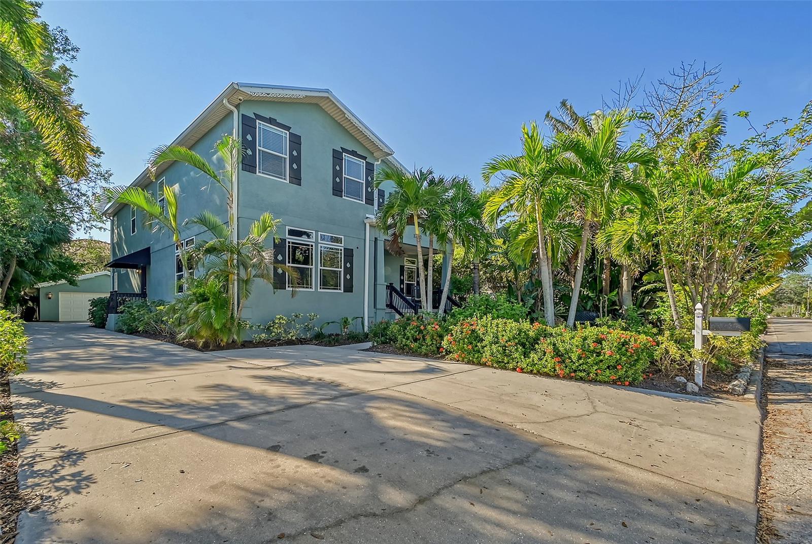 1732 HILLVIEW ST, SARASOTA, FL, 34239