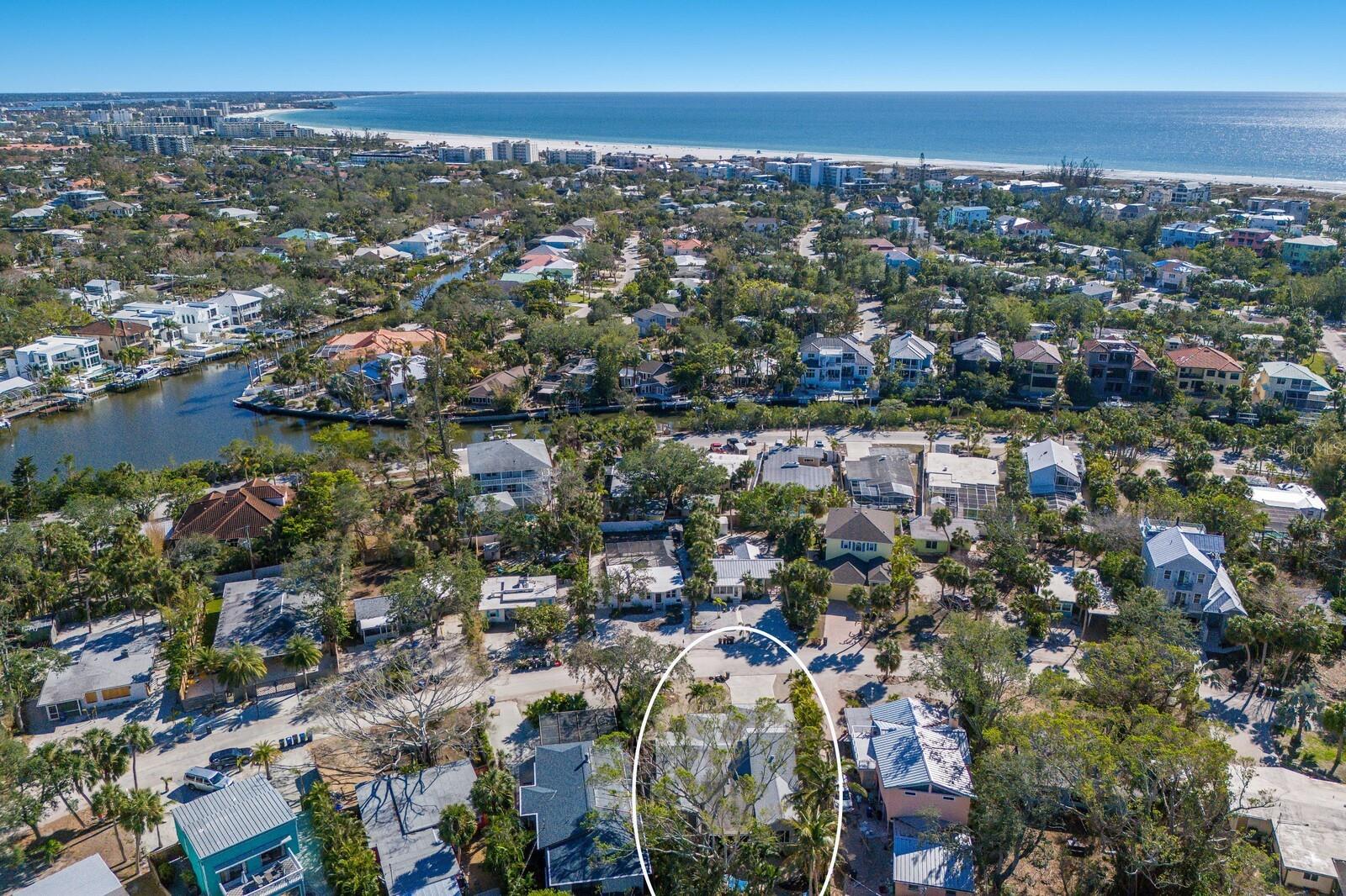 633 CALLE DE PERU, SARASOTA, FL, 34242