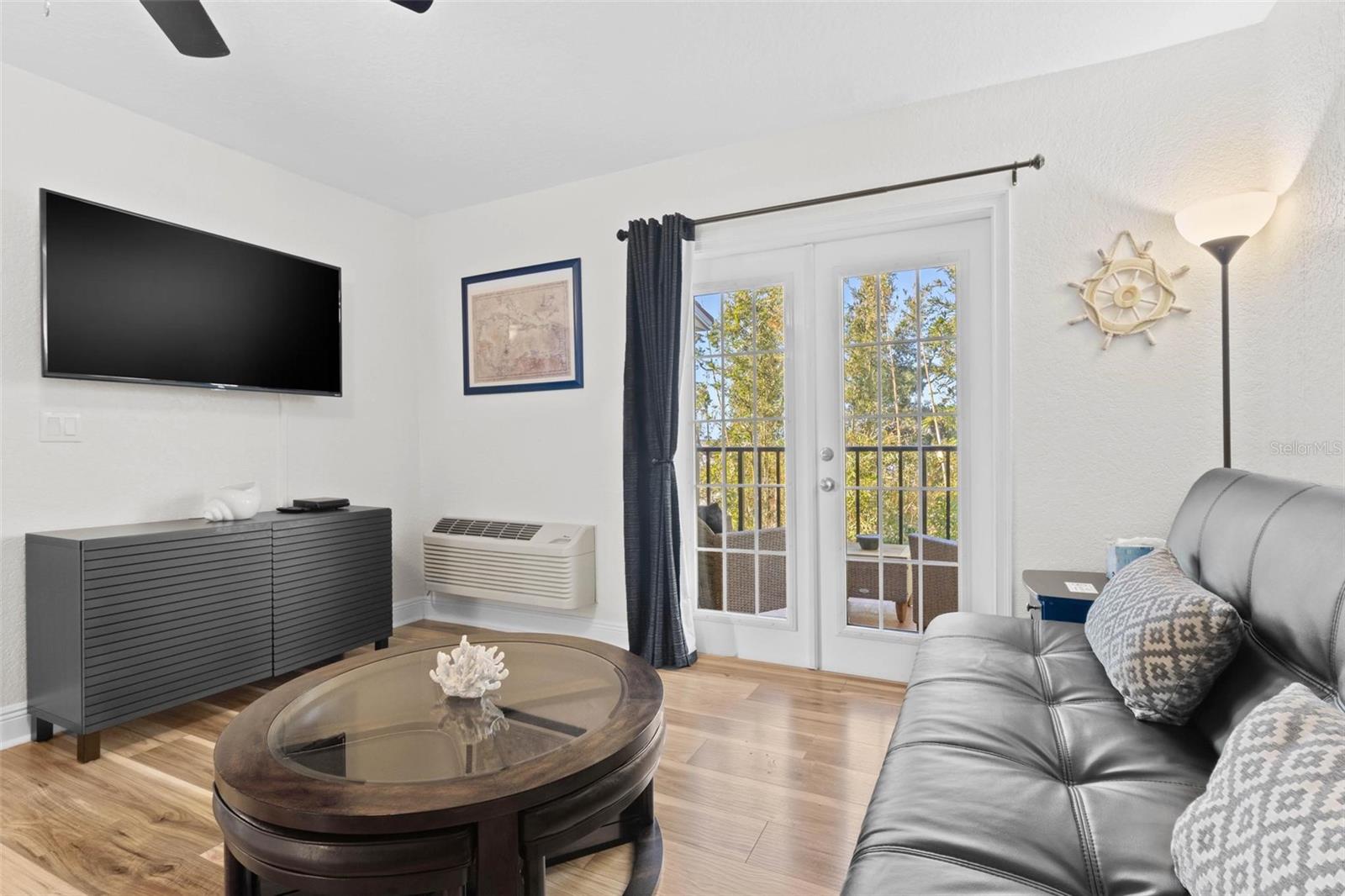 1420 BAYSHORE BLVD #404, DUNEDIN, FL, 34698