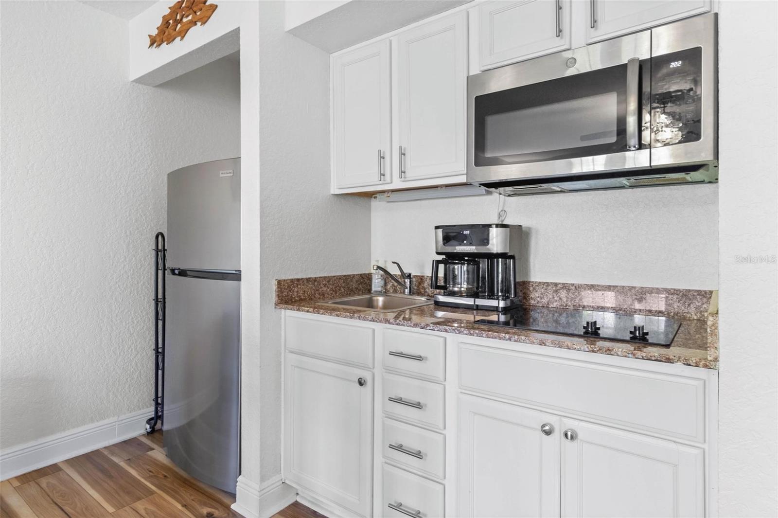 1420 BAYSHORE BLVD #404, DUNEDIN, FL, 34698