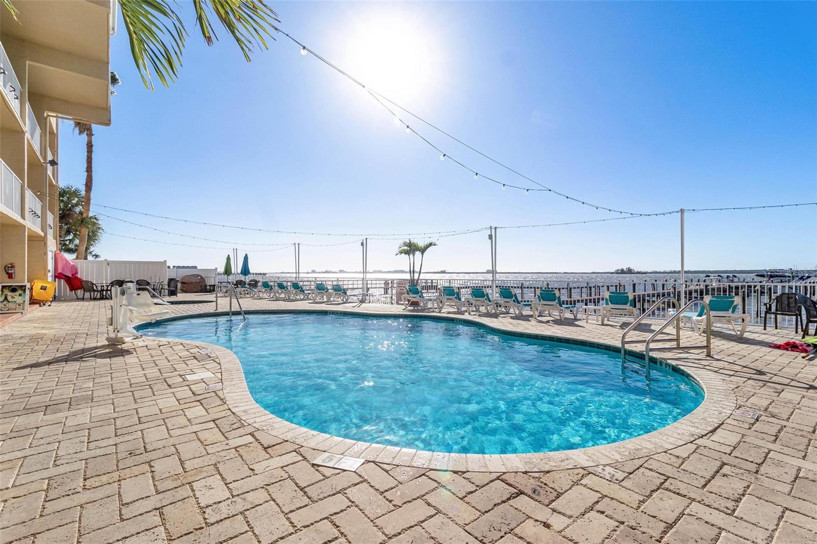 1420 BAYSHORE BLVD #404, DUNEDIN, FL, 34698