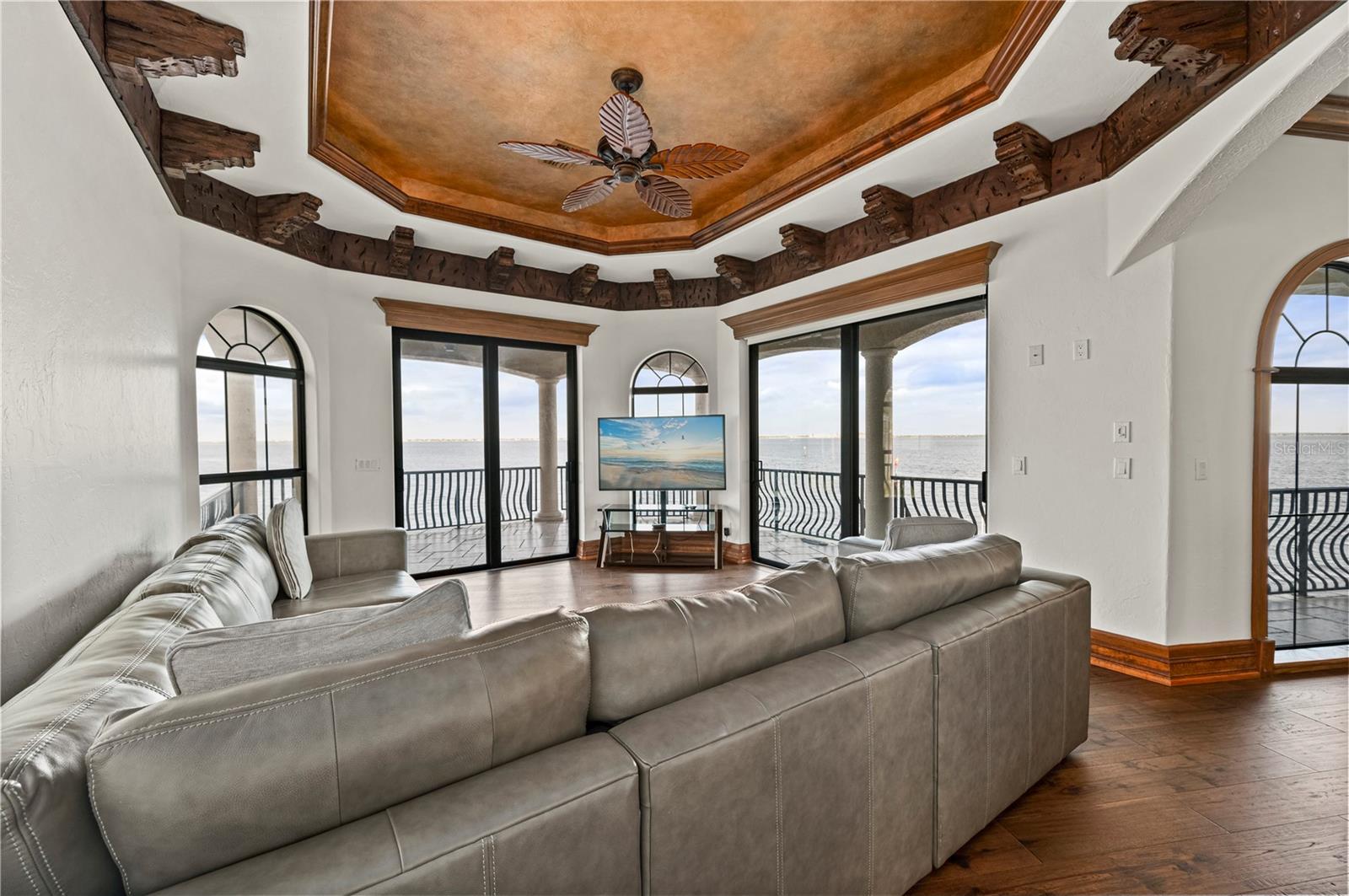 2102 PALM TREE DR, PUNTA GORDA, FL, 33950