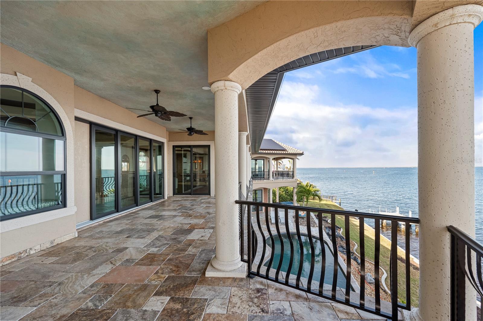 2102 PALM TREE DR, PUNTA GORDA, FL, 33950