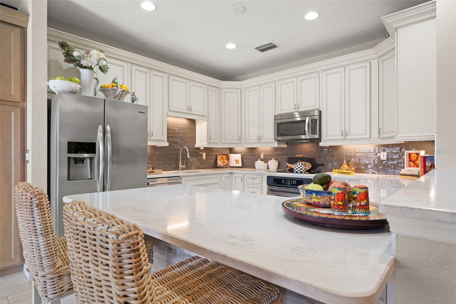 6321 VISTA VERDE DR E, ST PETERSBURG, FL, 33707