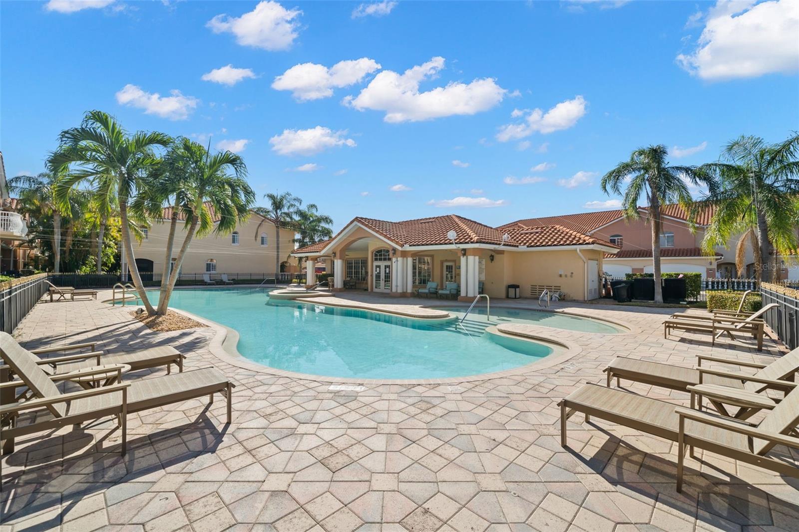 6321 VISTA VERDE DR E, ST PETERSBURG, FL, 33707