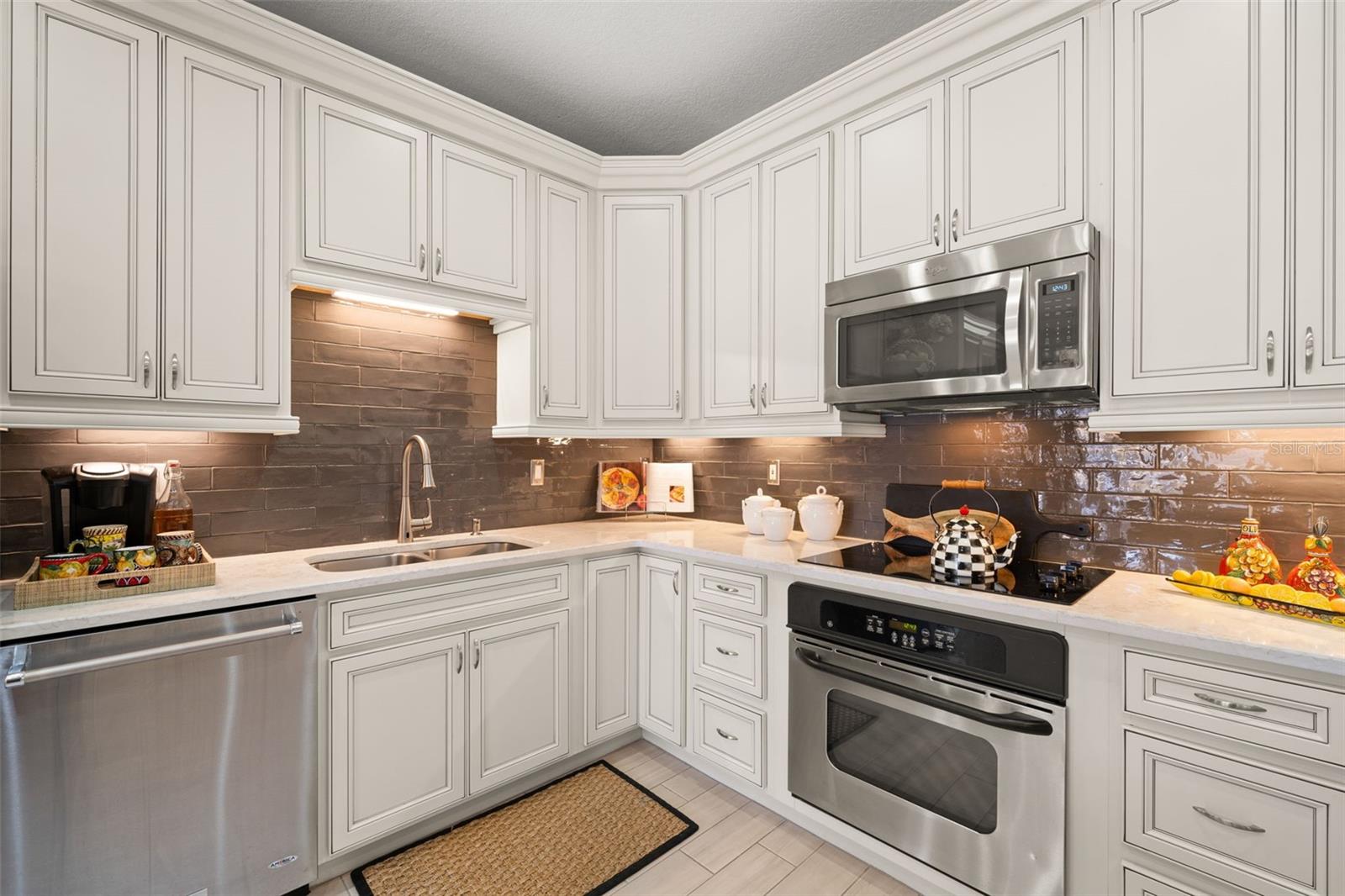 6321 VISTA VERDE DR E, ST PETERSBURG, FL, 33707