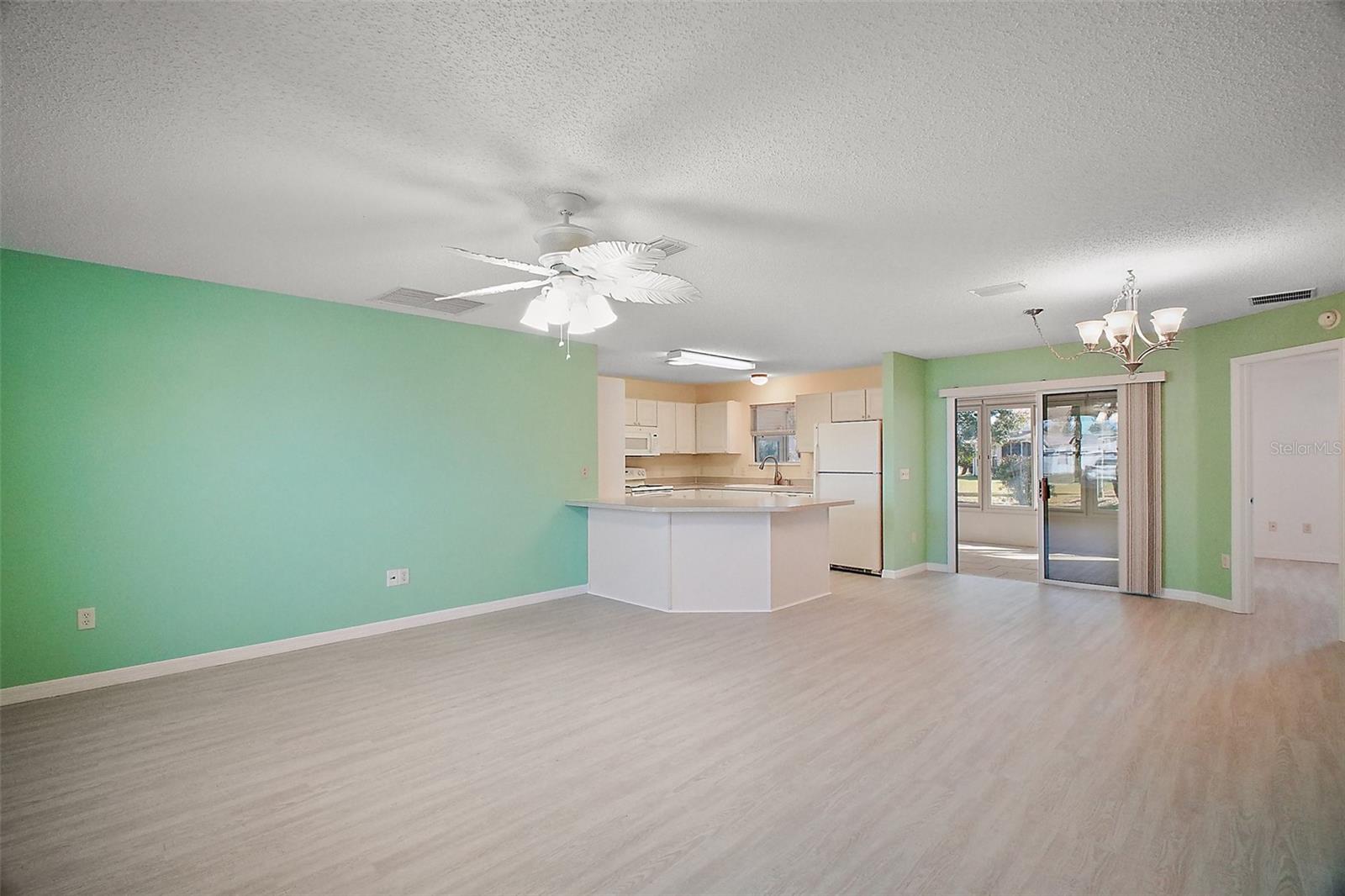 2514 RAINTREE DR, THE VILLAGES, FL, 32162