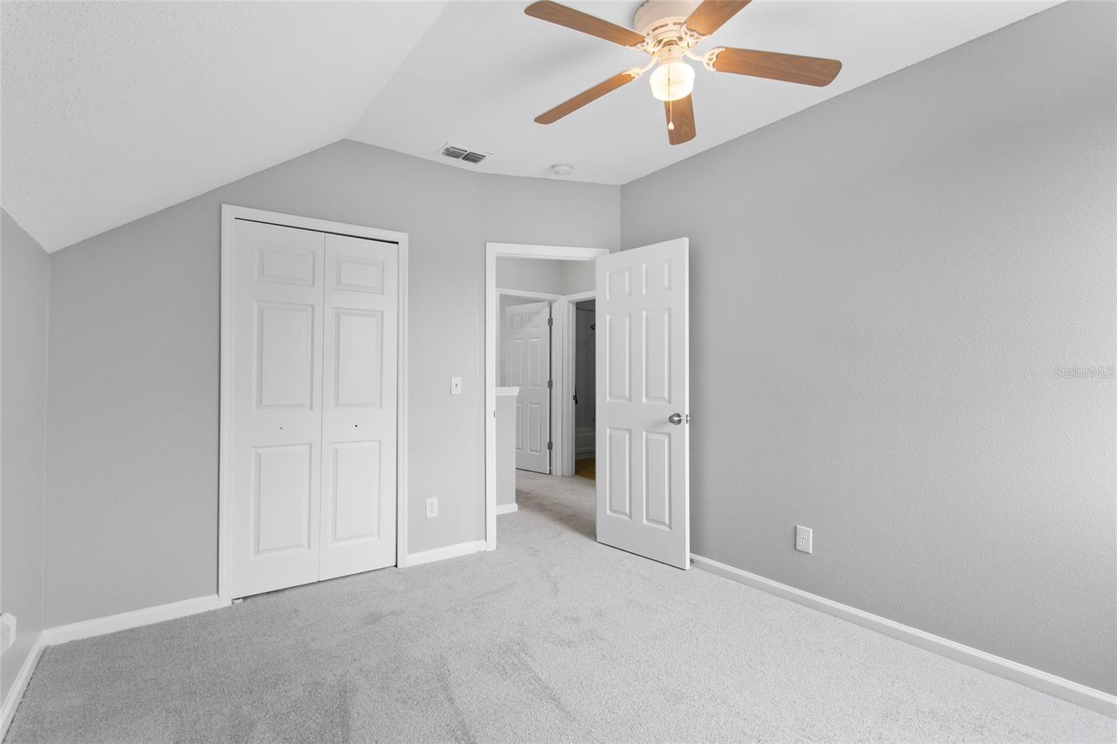 2546 WOODS EDGE CIR, ORLANDO, FL, 32817