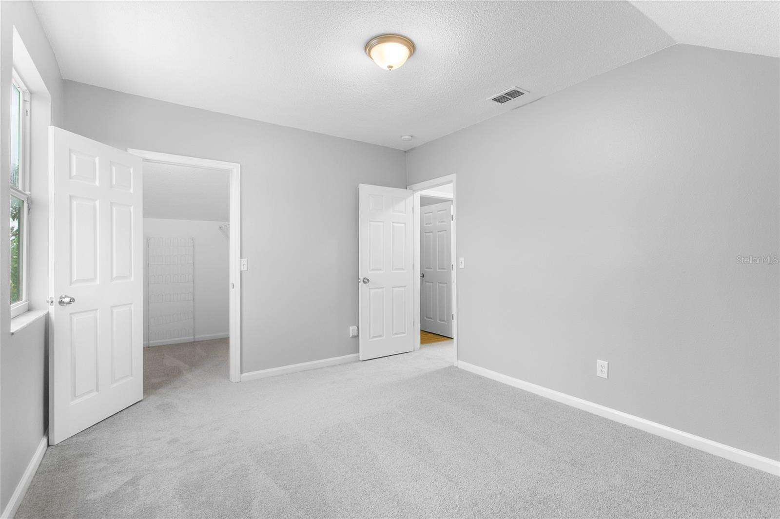 2546 WOODS EDGE CIR, ORLANDO, FL, 32817