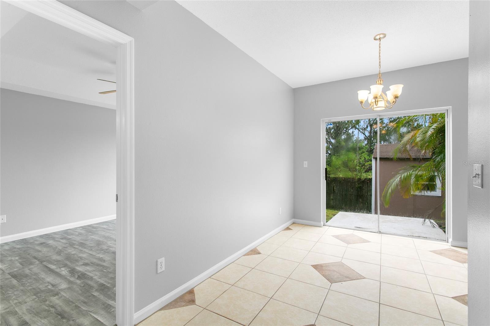 2546 WOODS EDGE CIR, ORLANDO, FL, 32817