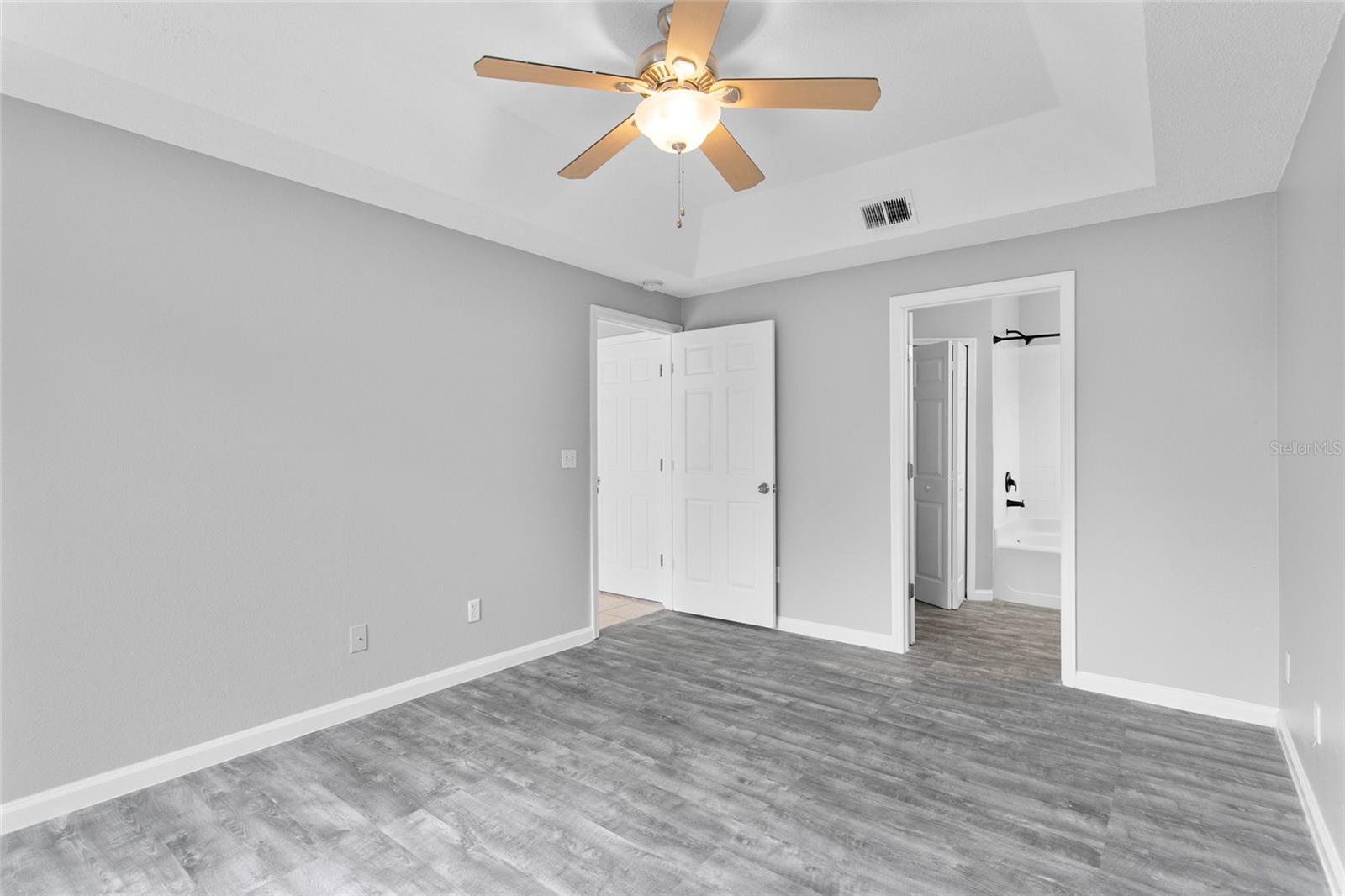 2546 WOODS EDGE CIR, ORLANDO, FL, 32817