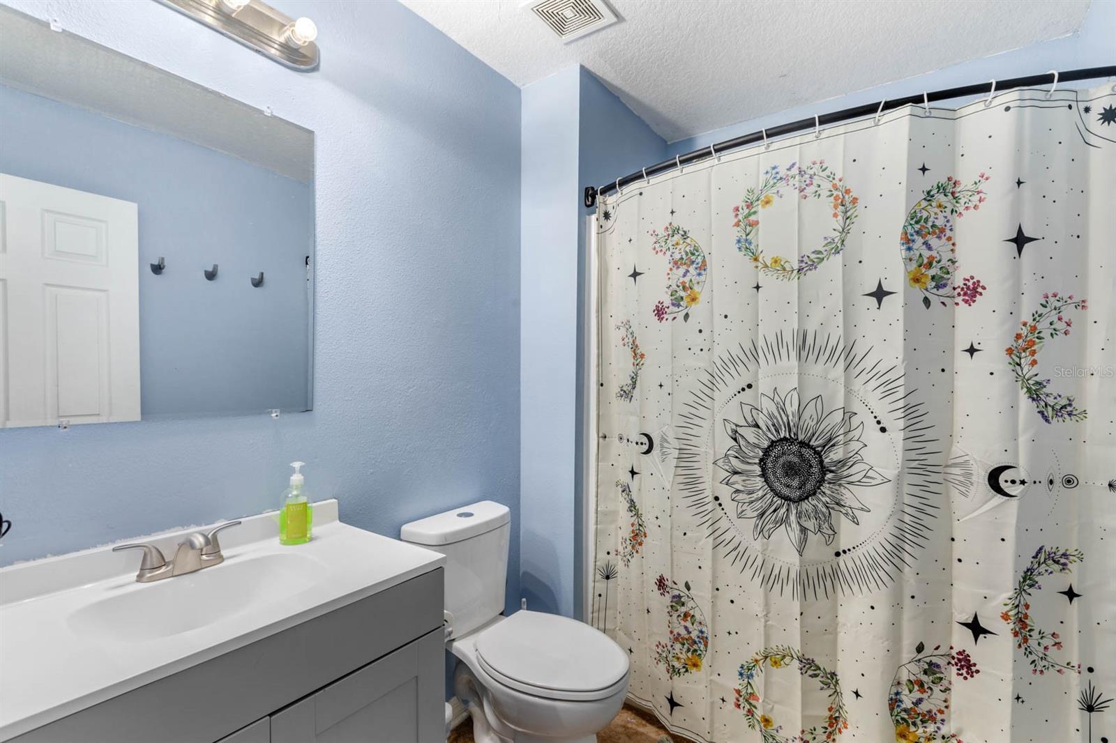800 DAYBREAK DR, FRUITLAND PARK, FL, 34731