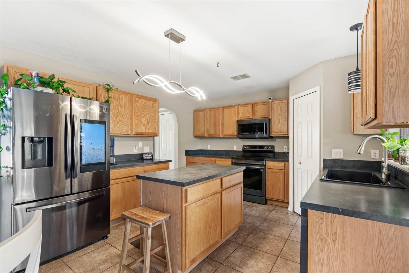 800 DAYBREAK DR, FRUITLAND PARK, FL, 34731