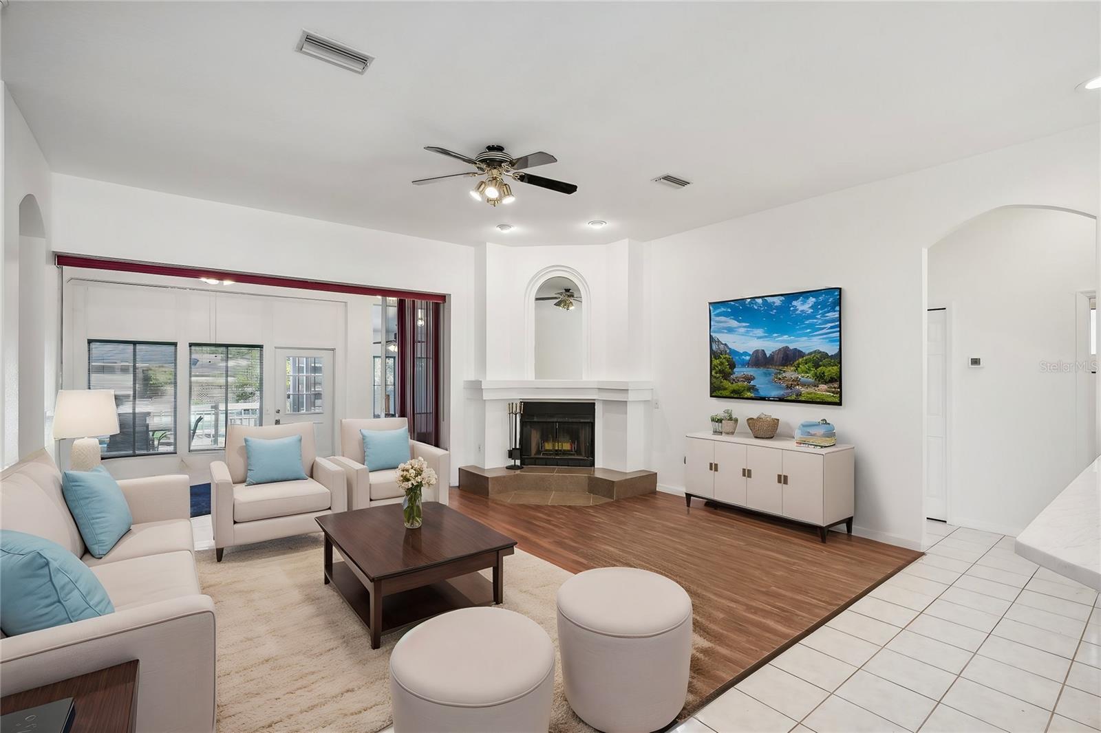 211 ARLINGTON AVE E, OLDSMAR, FL, 34677
