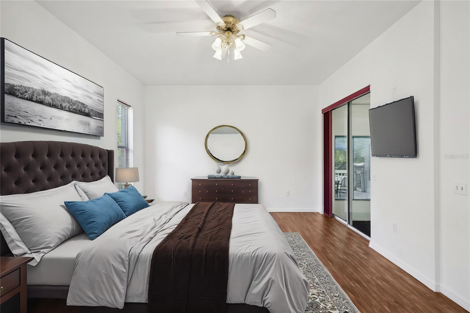 211 ARLINGTON AVE E, OLDSMAR, FL, 34677
