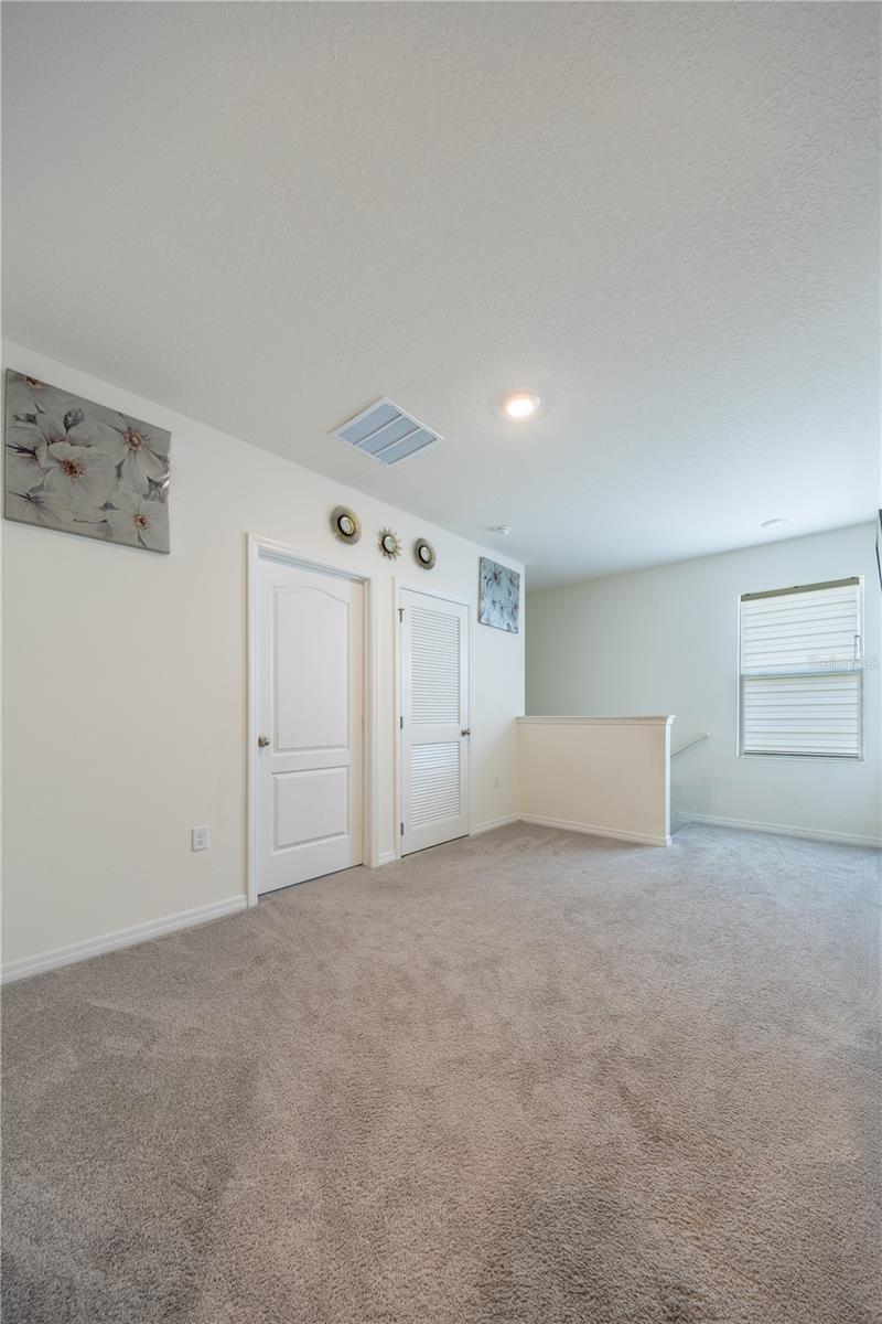 1083 CASCADE DR, DAVENPORT, FL, 33837
