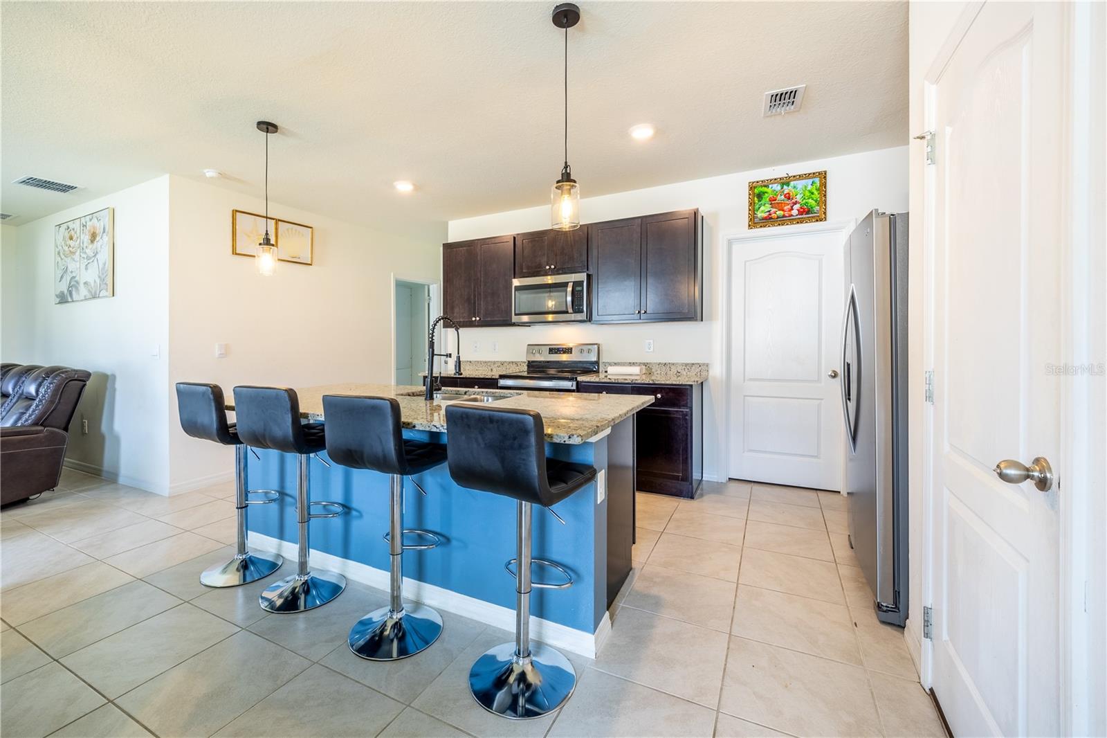 1083 CASCADE DR, DAVENPORT, FL, 33837