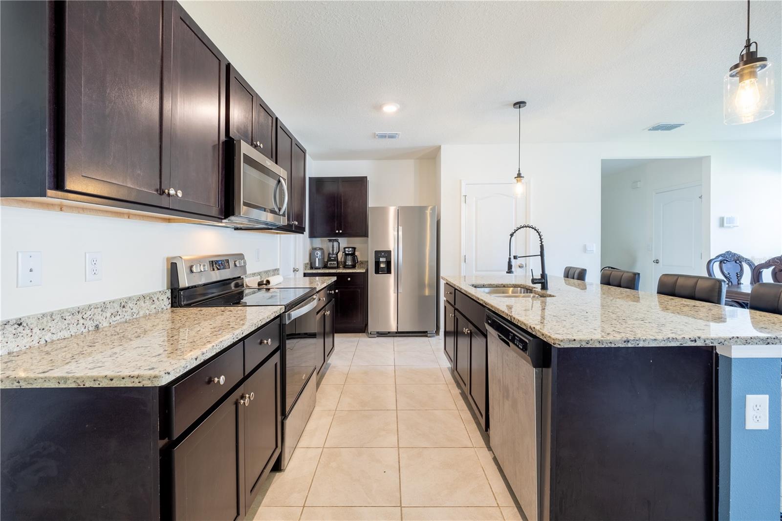1083 CASCADE DR, DAVENPORT, FL, 33837