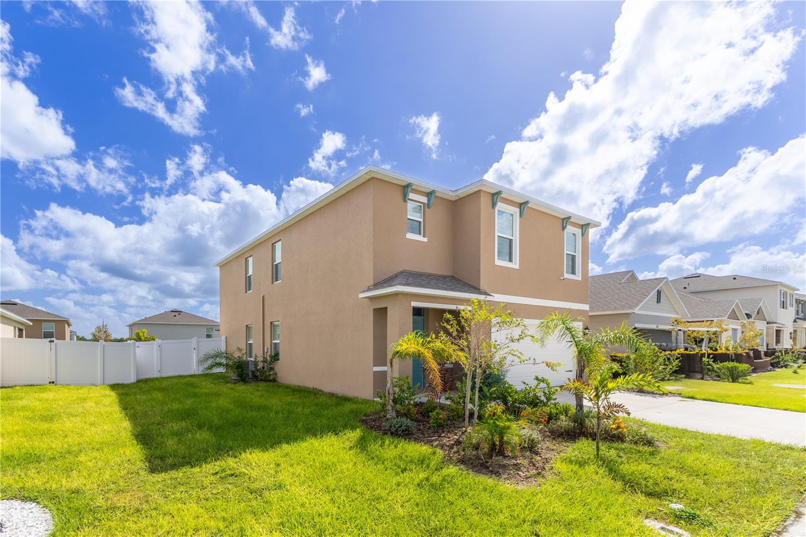 1083 CASCADE DR, DAVENPORT, FL, 33837