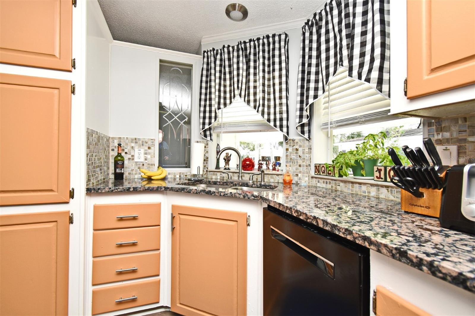 608 NAVIGATORS WAY, EDGEWATER, FL, 32141