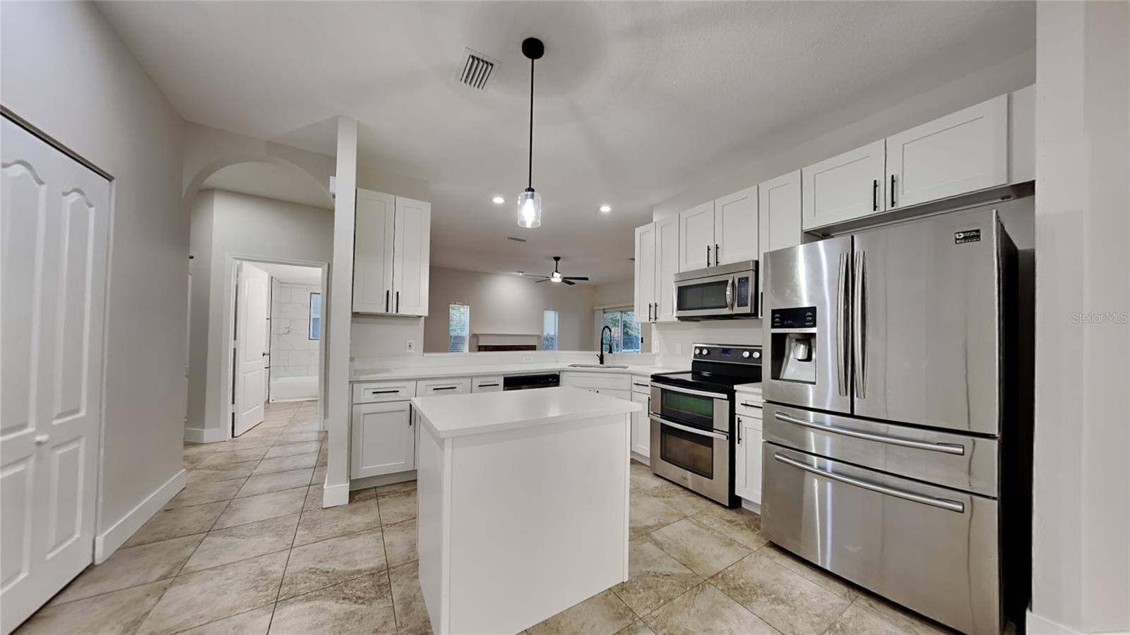 7404 MINT JULEP DR, RIVERVIEW, FL, 33569