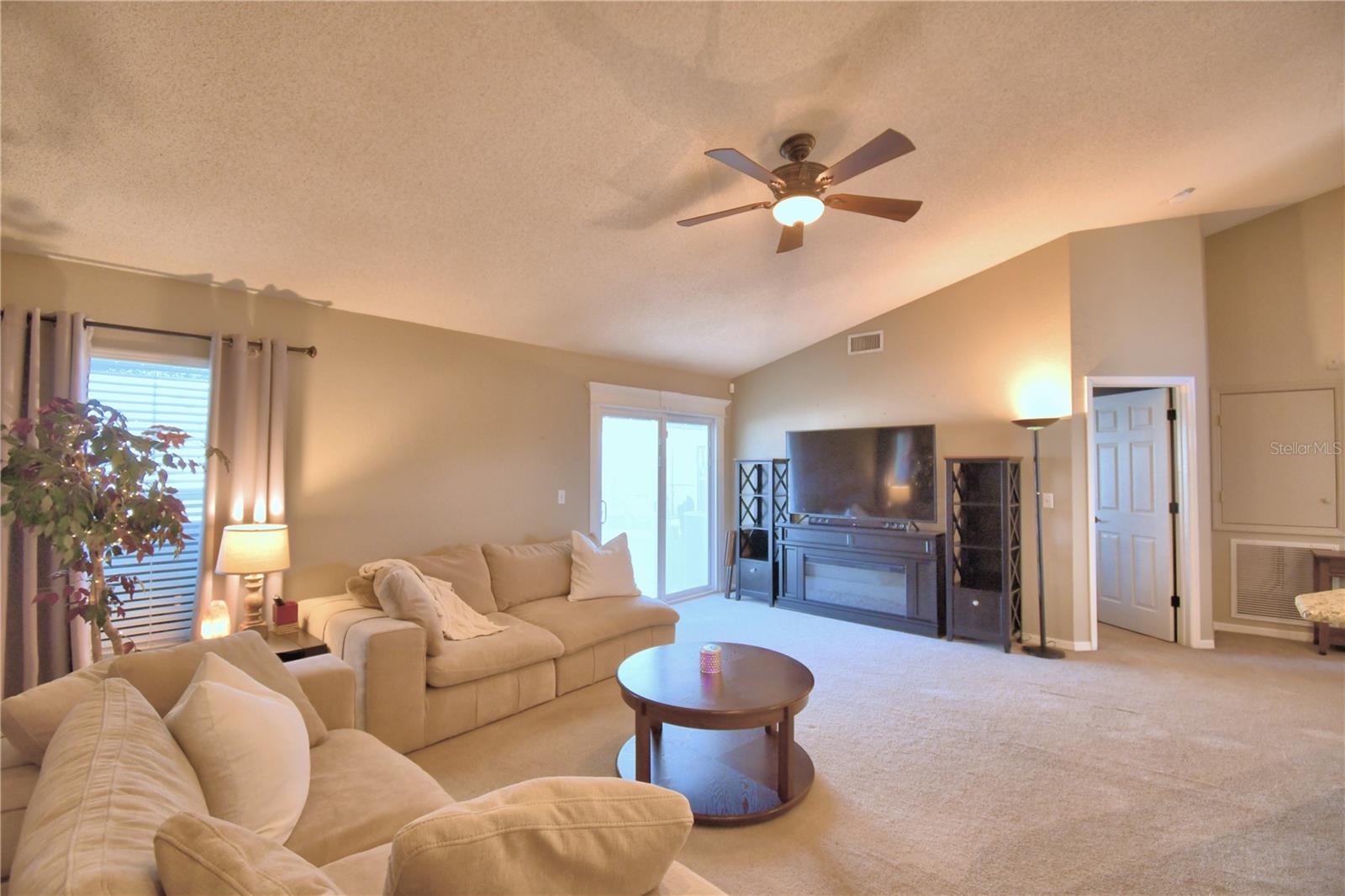 7991 APPLE BLOSSOM DR, LAKELAND, FL, 33810