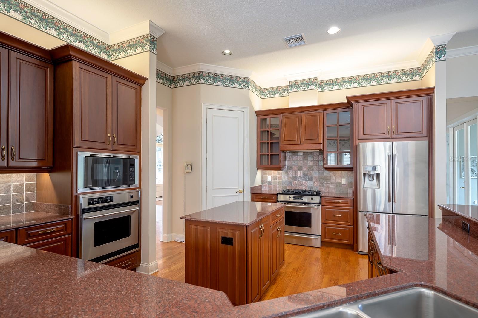 3277 LAKEVIEW OAKS DR, LONGWOOD, FL, 32779