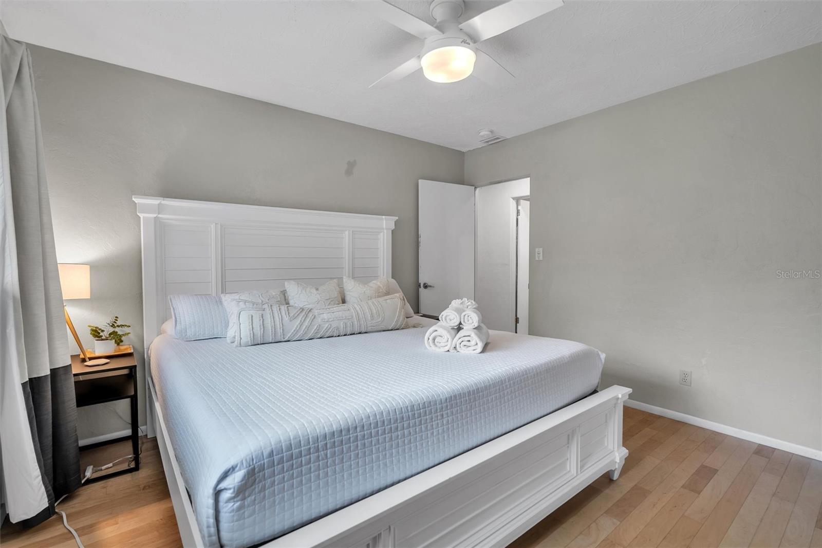 7739 WESTMORELAND DR, SARASOTA, FL, 34243