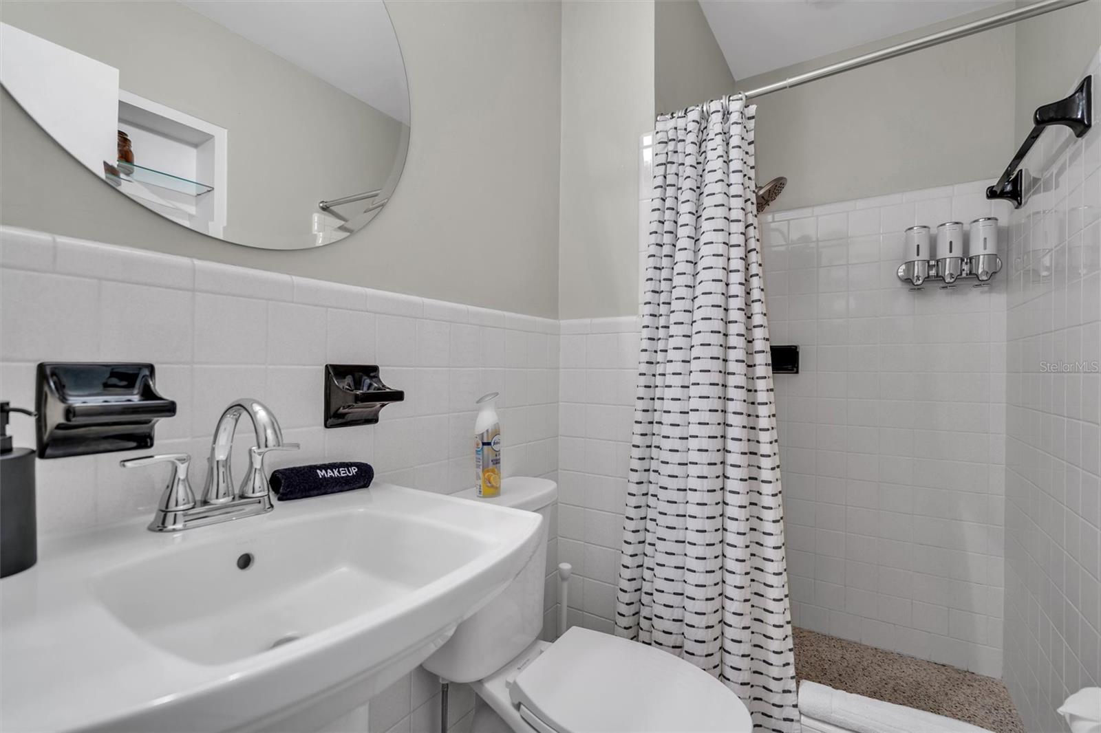 7739 WESTMORELAND DR, SARASOTA, FL, 34243