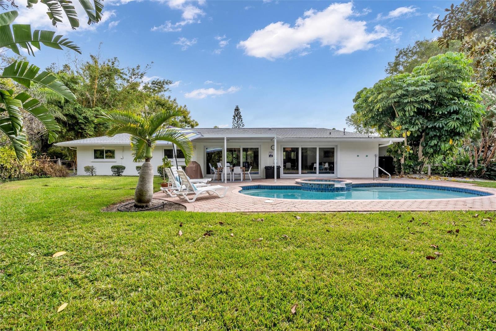 7739 WESTMORELAND DR, SARASOTA, FL, 34243