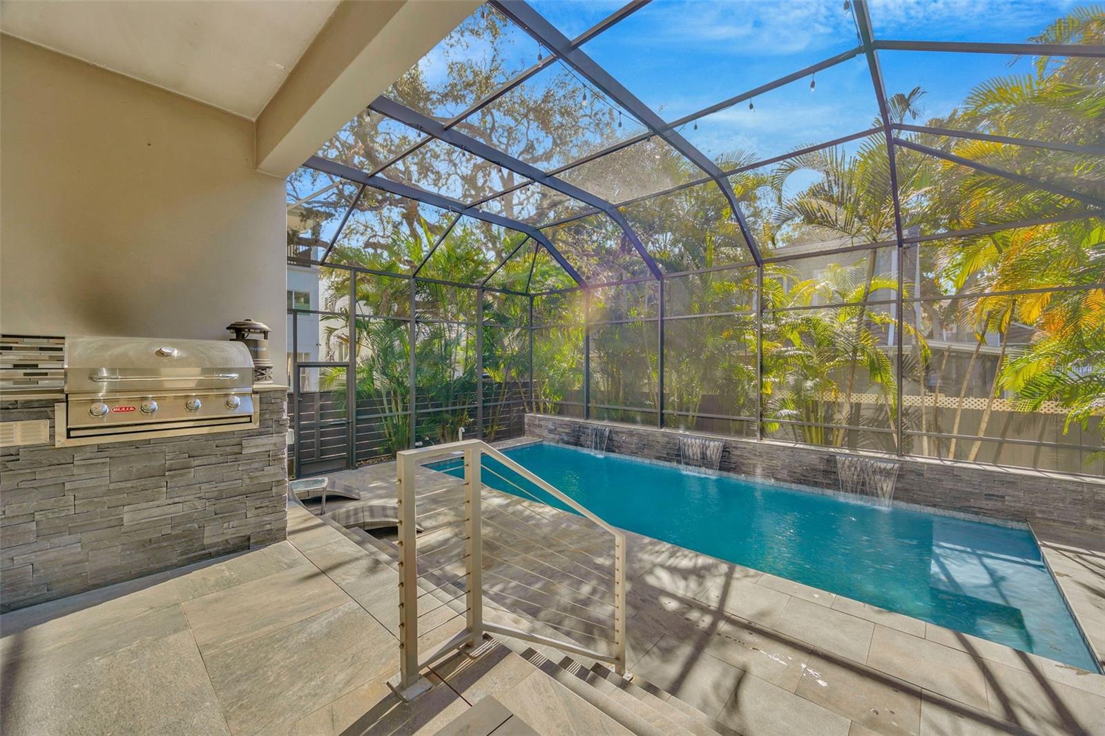 2706 W TRILBY AVE, TAMPA, FL, 33611