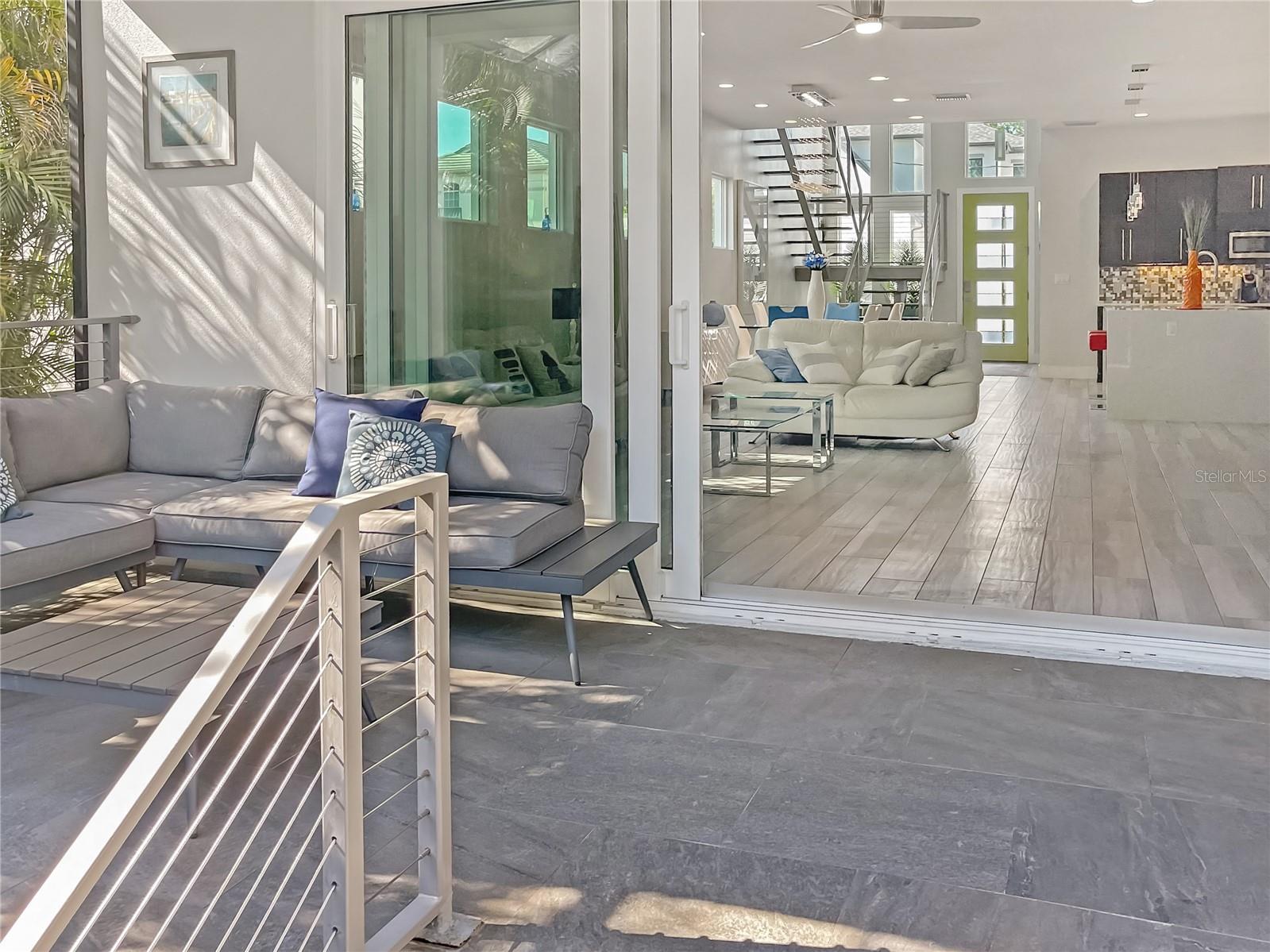 2706 W TRILBY AVE, TAMPA, FL, 33611