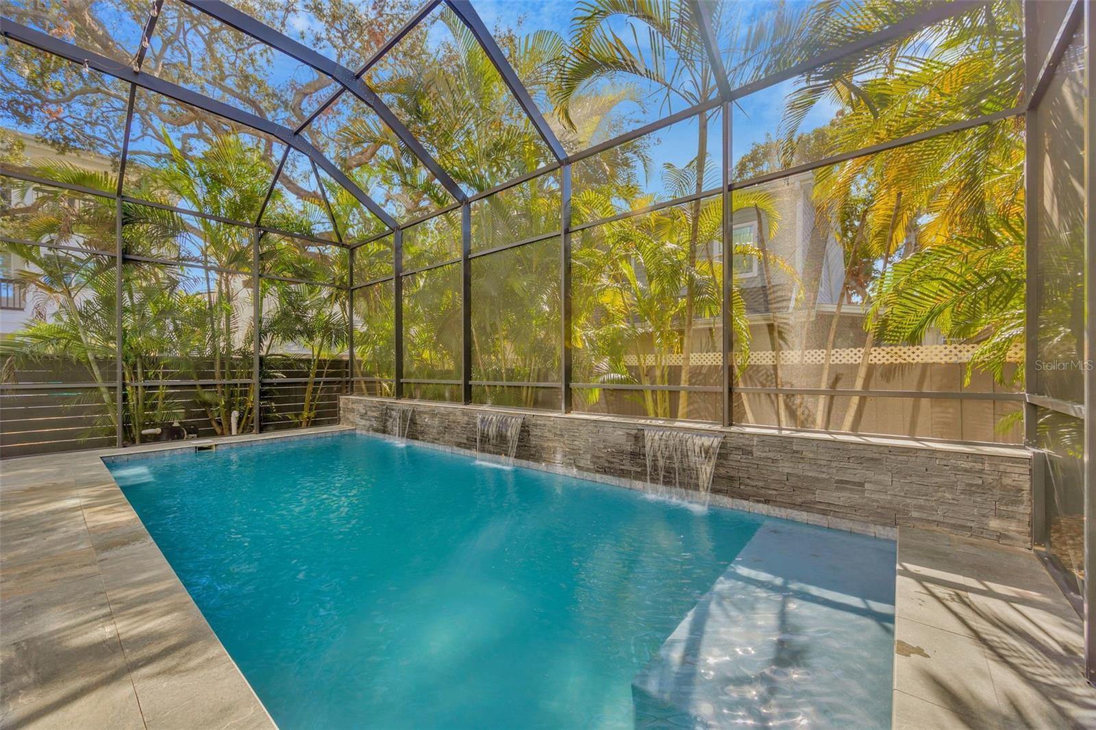 2706 W TRILBY AVE, TAMPA, FL, 33611