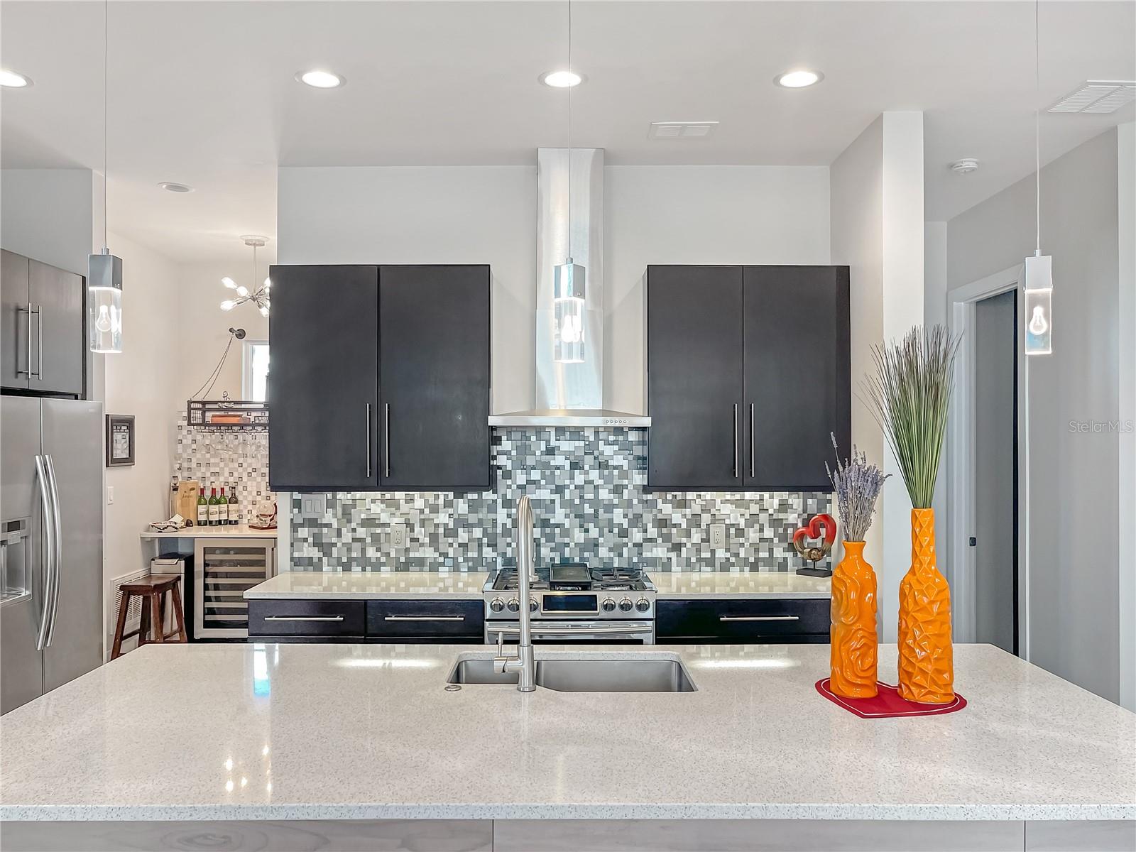 2706 W TRILBY AVE, TAMPA, FL, 33611