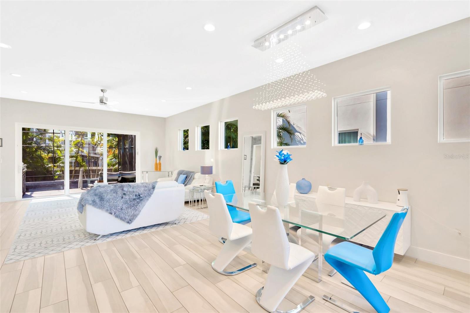 2706 W TRILBY AVE, TAMPA, FL, 33611