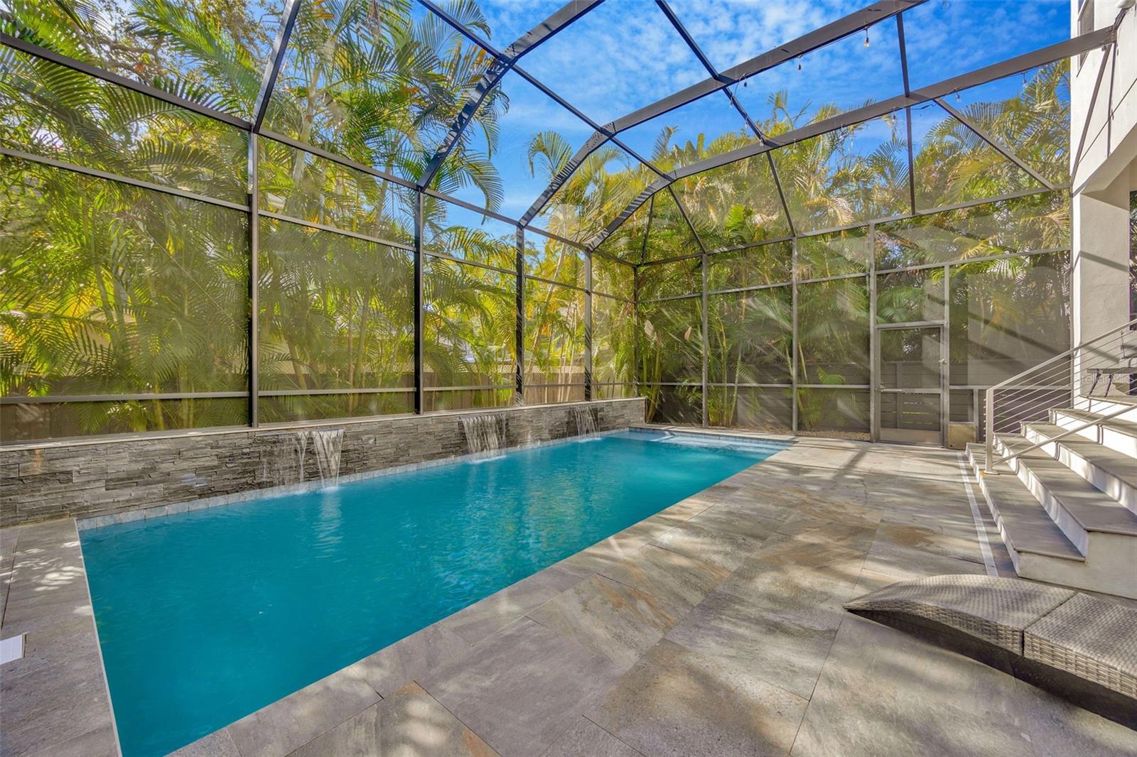 2706 W TRILBY AVE, TAMPA, FL, 33611