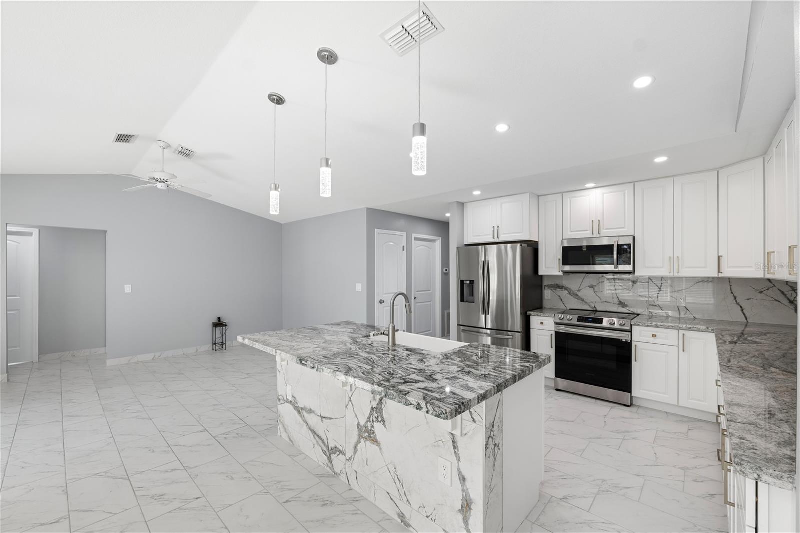 3156 ABELINE RD, SPRING HILL, FL, 34608