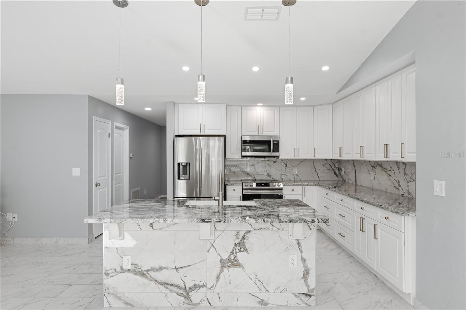 3156 ABELINE RD, SPRING HILL, FL, 34608