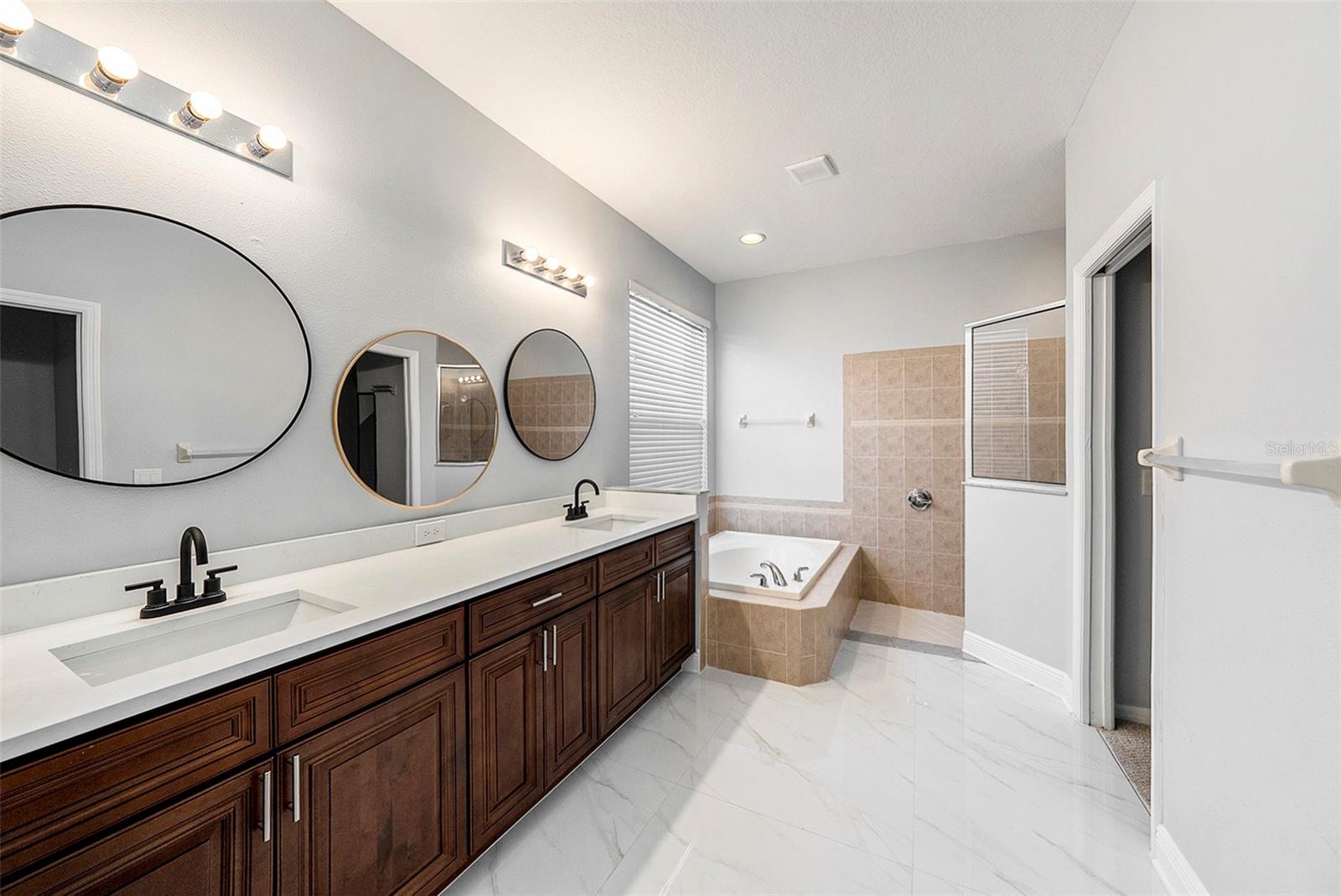 4205 MORNING BREEZE CT, TAMPA, FL, 33619
