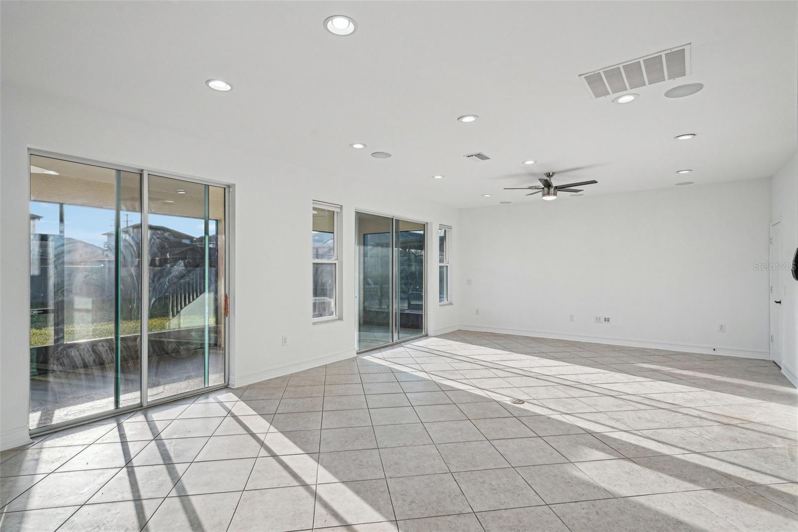 4556 PENSFORD CT, WESLEY CHAPEL, FL, 33543